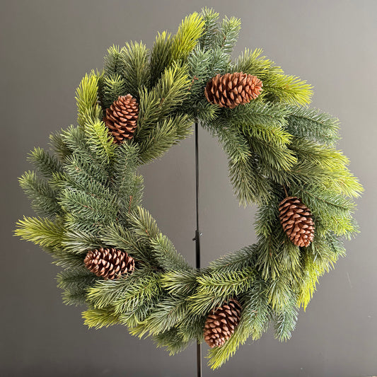 Kunst Kerstkrans met dennenappels Ø67cm